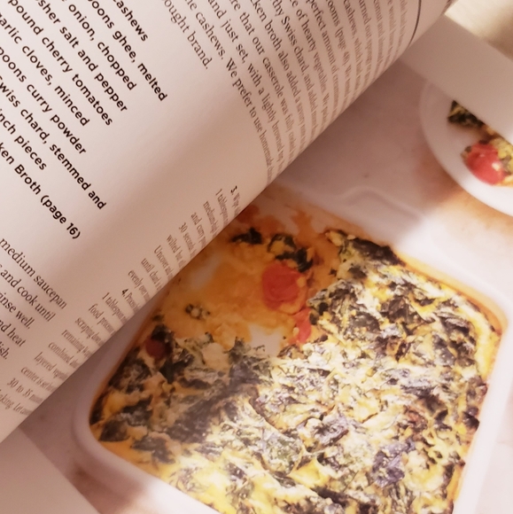 AMERICA'S TEST KITCHEN PALEO PERFECTED 150 KITCHEN-TESTED RECIPES - Picture 4 of 4